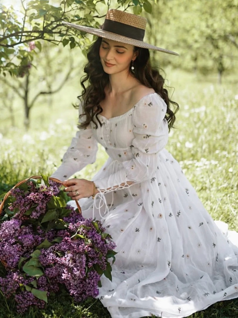 Romantic White Floral Maxi Dress with Puff Sleeves